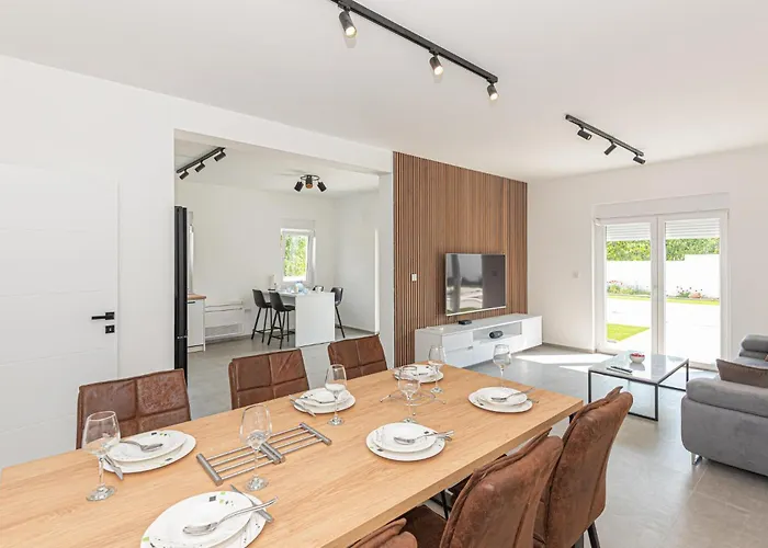 Prázdninový dům Awesome In With Wifi Bilice