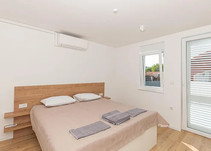 Prázdninový dům Awesome In With Wifi Bilice