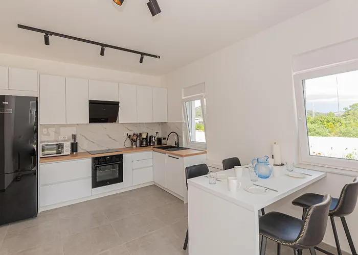 Prázdninový dům Awesome In With Wifi Bilice